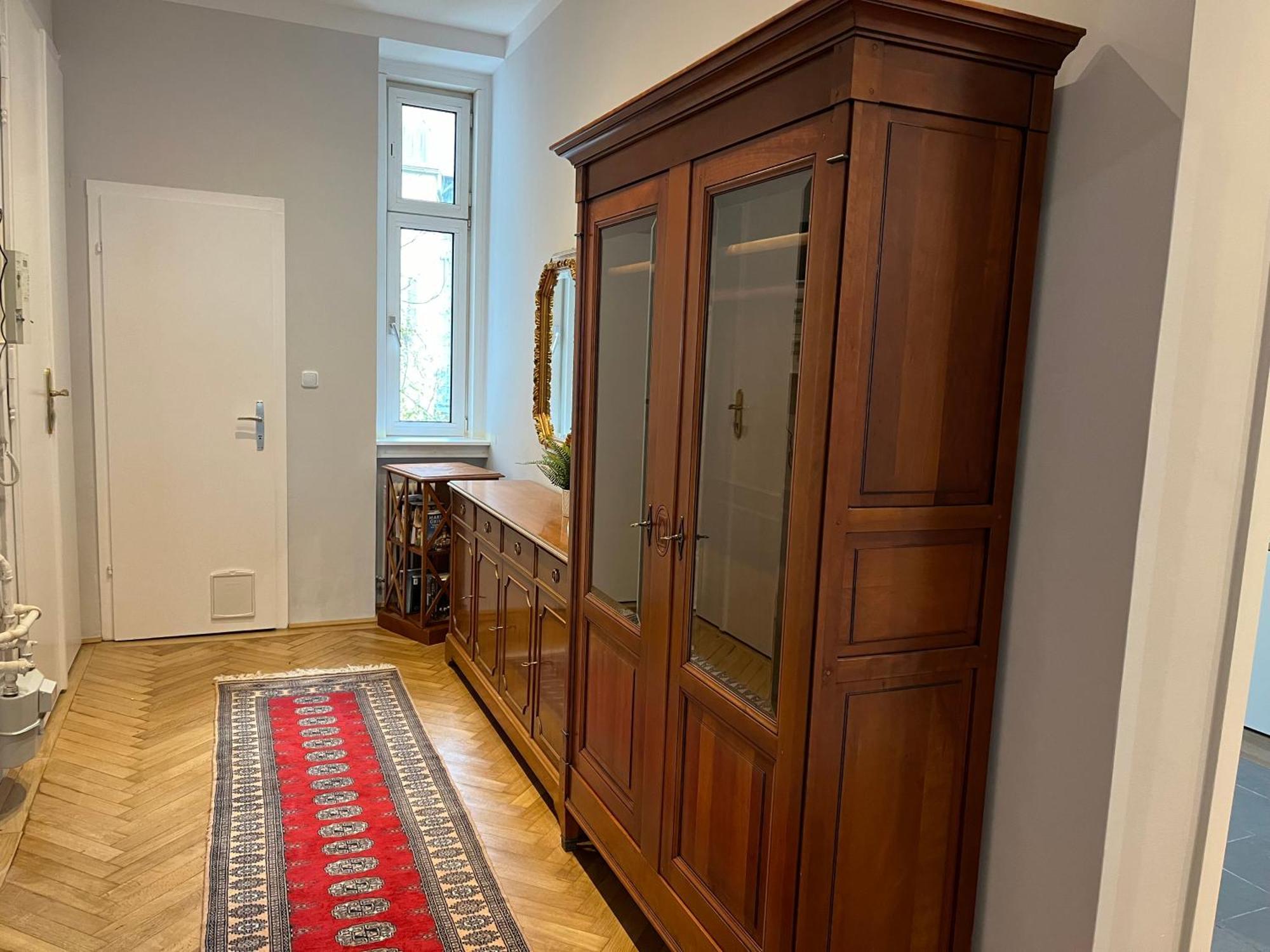 Grosszuegiger Wiener Altbau Gleich Neben Schoenbrunn Luaran gambar
